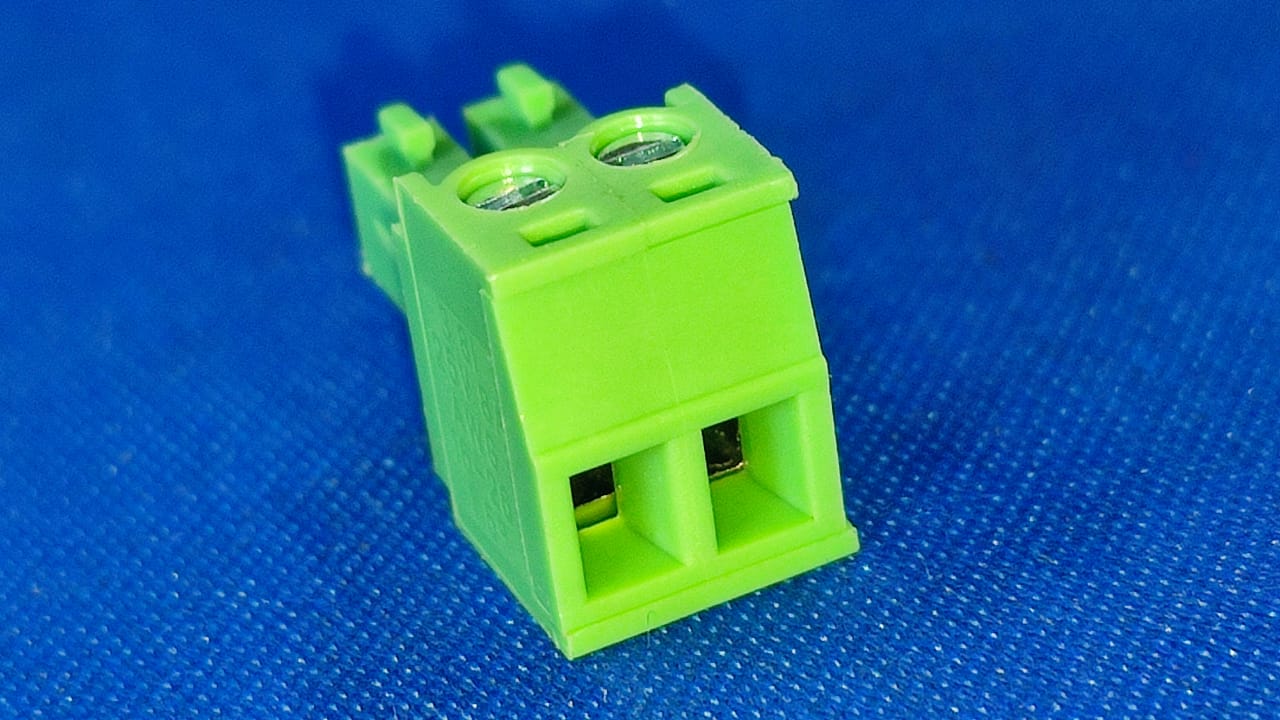 XY2500 2pin 3.81MM pitch female Right Angle Terminal Block Connectors 8A 125V XINYA 2P ET9519