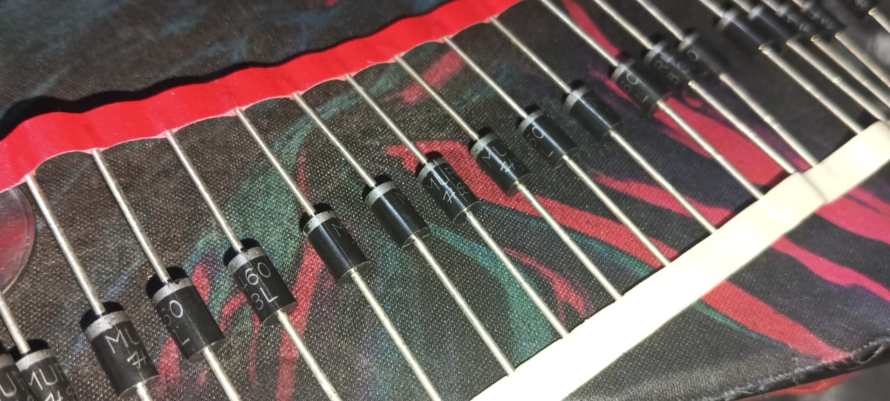 MUR460 HORNBY DIODE 4A 600V ULTRAFAST RECTIFIER ETA1580