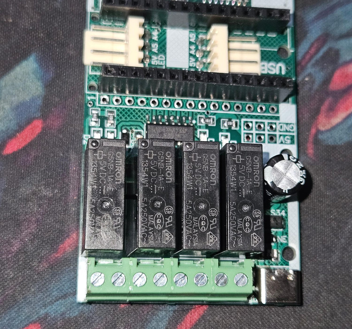 NANO BREAKOUT BOARD WITH 4 CHANNEL INPUT AND  4 RELAYS ETE9950