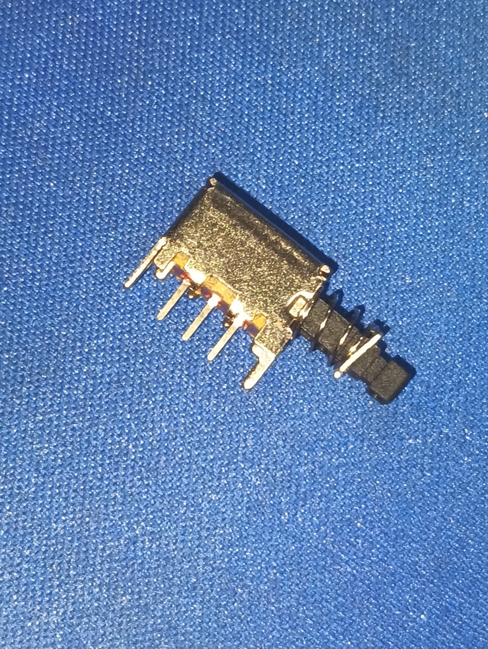 MICRO SWITCH 3 LEG PUSH BUTTON LOCK TYPE ETD11205