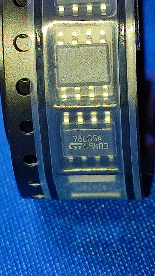 78L05 SO8 ST 7805 5V voltage Regulator 100mA ETD11073