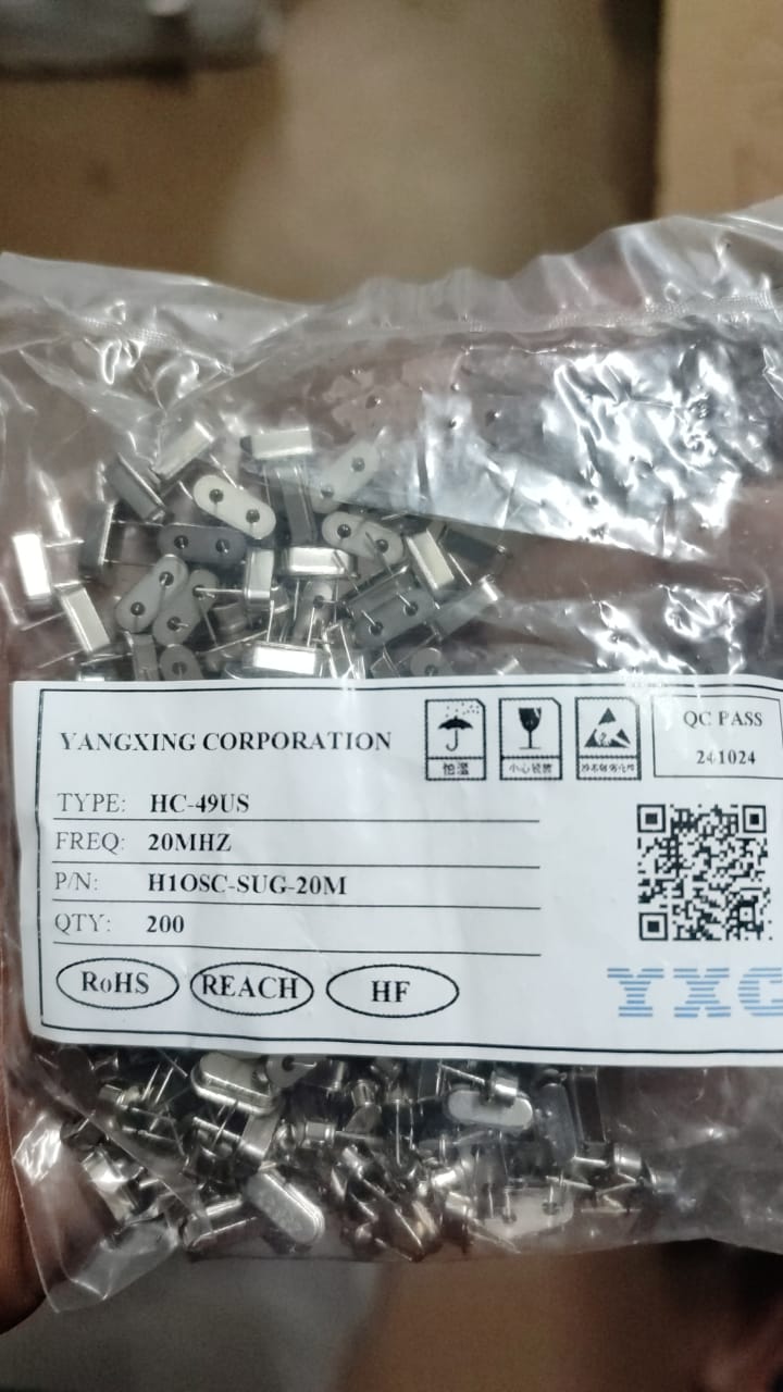 20MHz Crystal HC-49US YXC ET8003