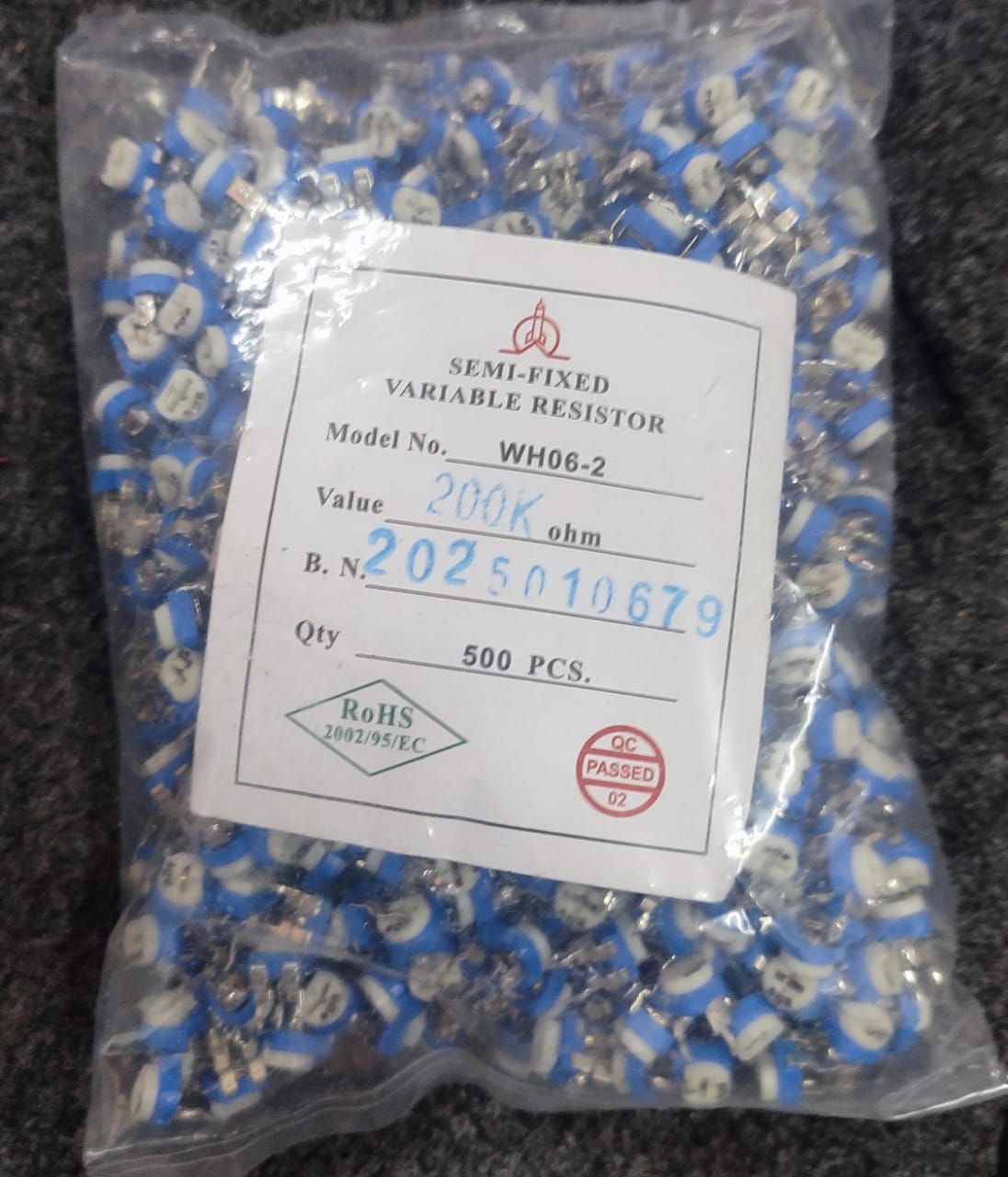 200k Ohm RM065 PLASTIC PRESET Potentiometer 204 ET7307