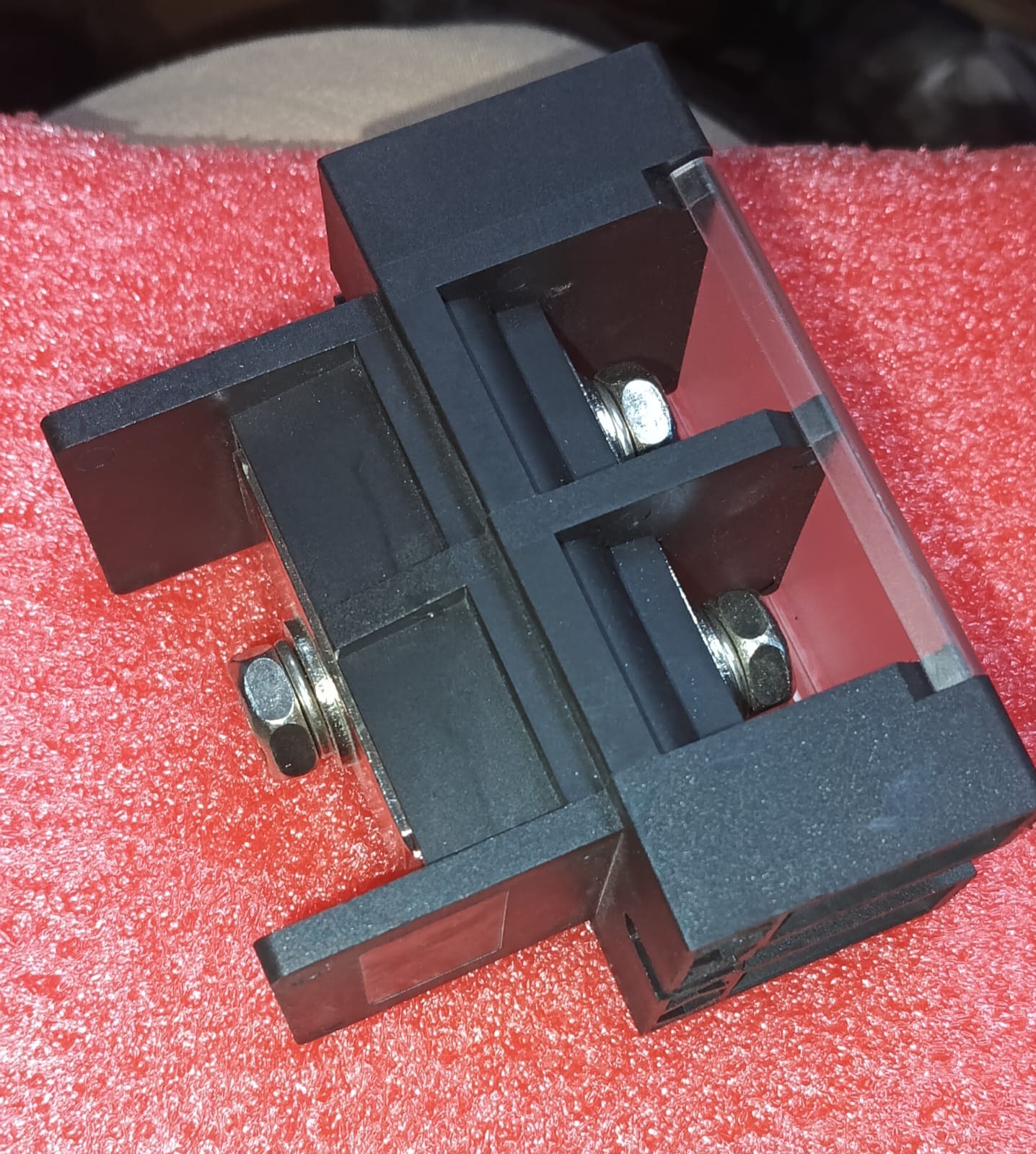 BLACK 200A ESS FENCE TERMINAL 2IN 1OUT CONNECTOR ETD11429