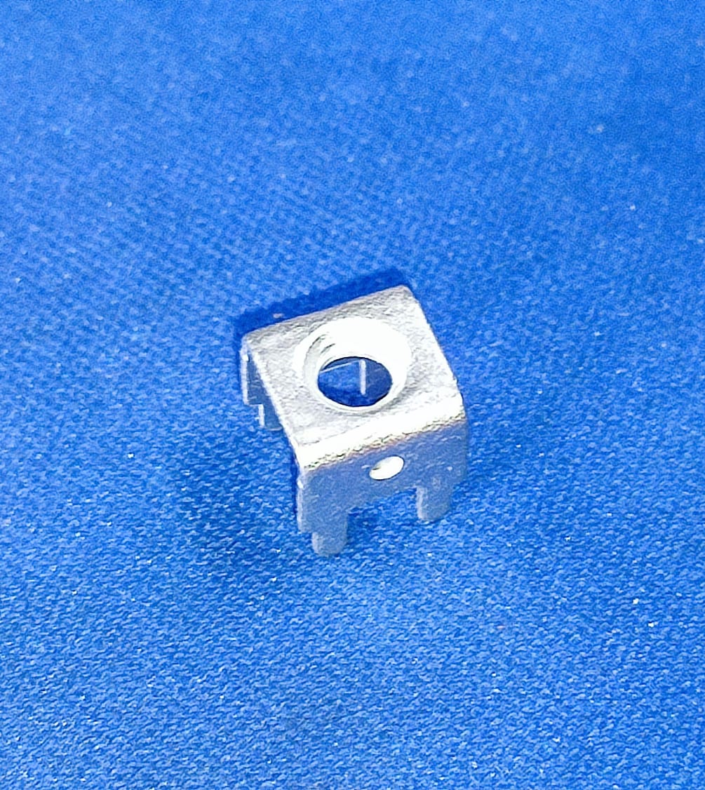 T44001 M4 40A PCB Mountable Terminal Block connector stud ET10949