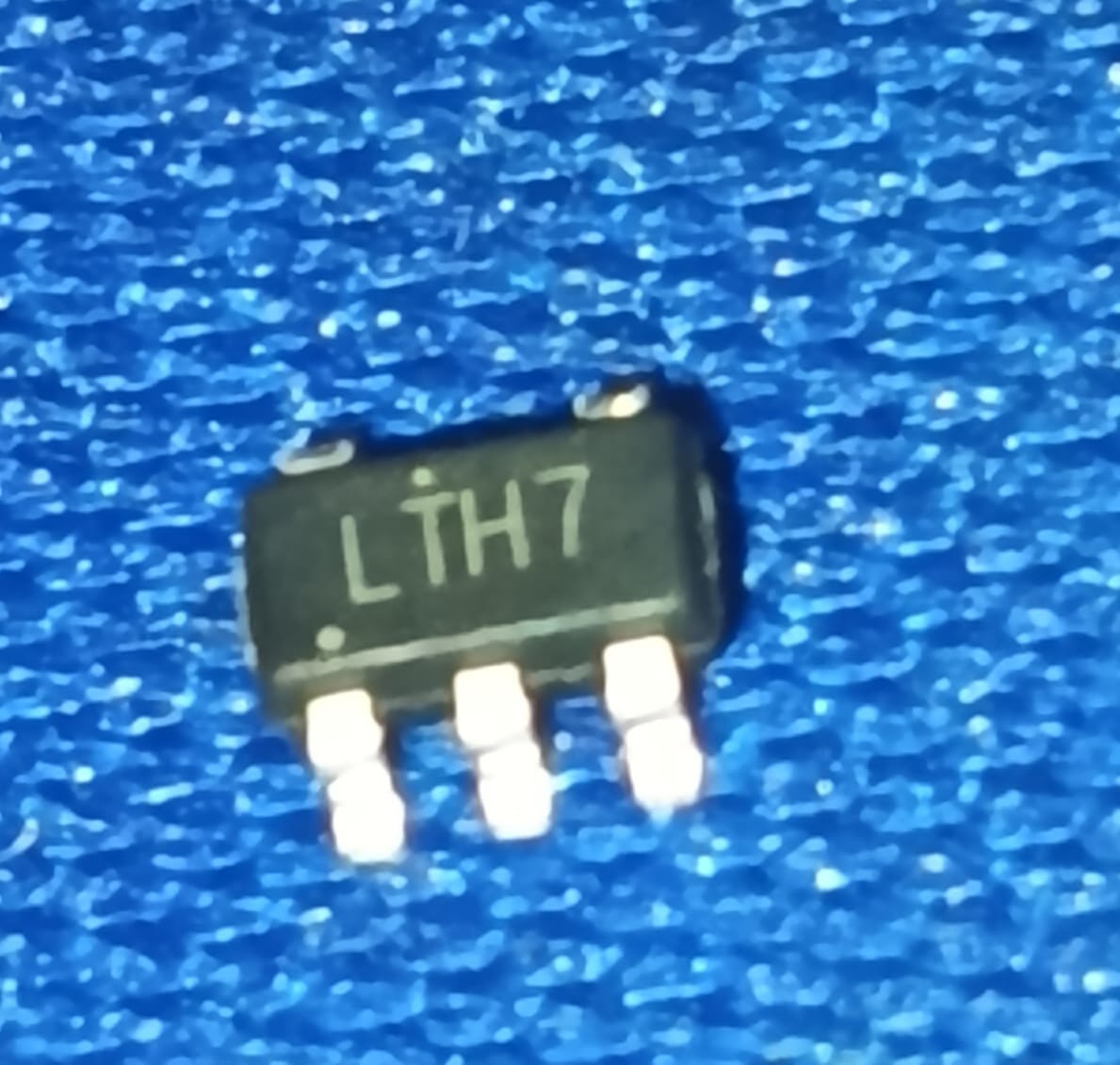 LTH7 SOT-23-5L TECH PUBLIC Battery Charging IC Lithium Battery ETA2648