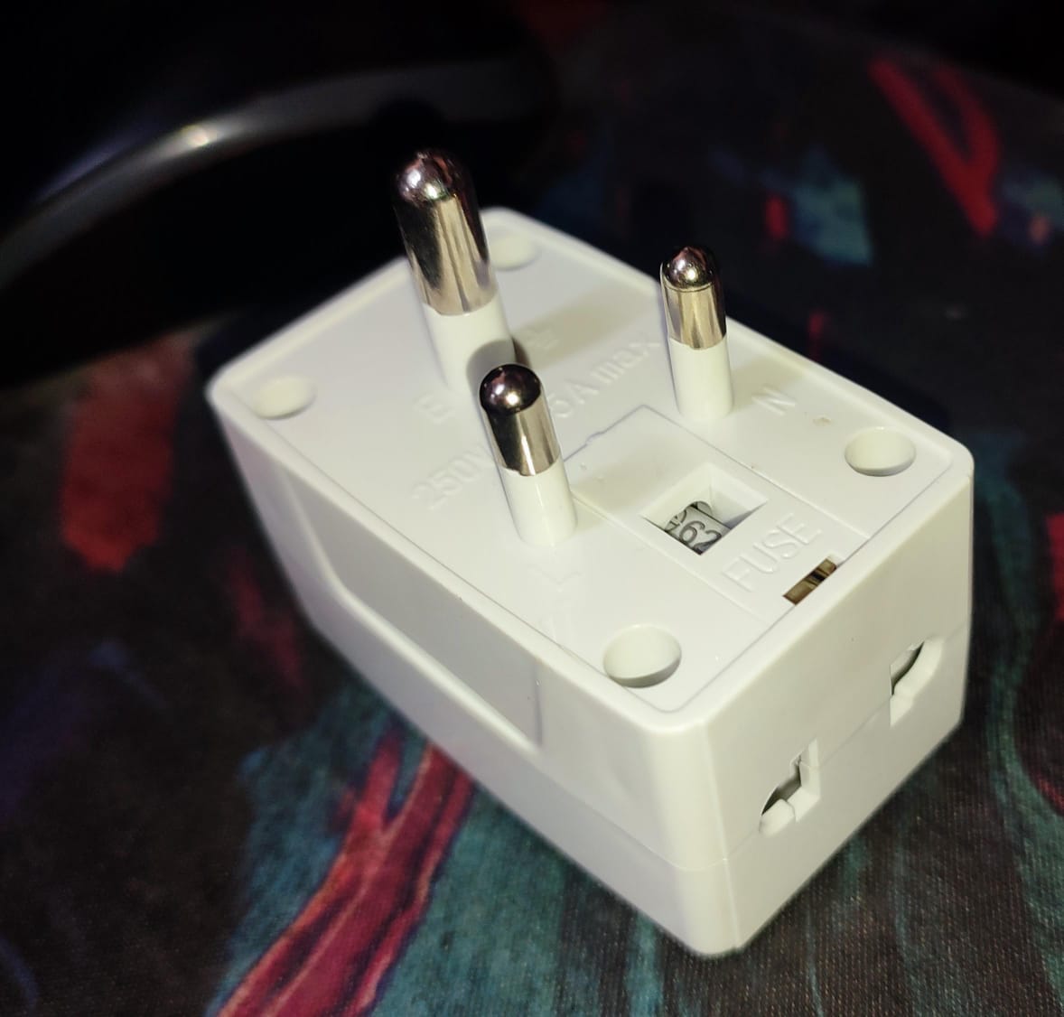 MX-1010 3 Pin Multi Universal Plug 5A 250V SOCKET MX-1010 ET8745