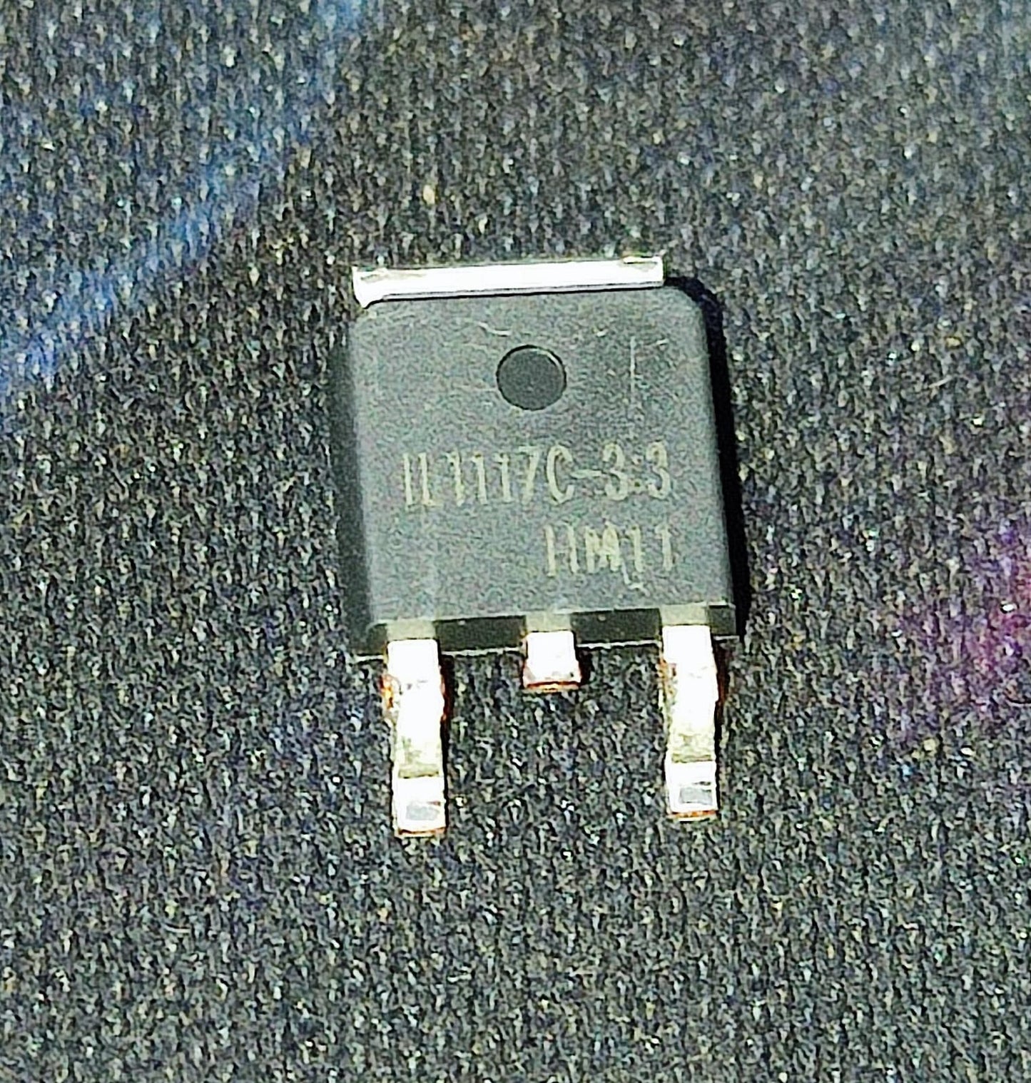 IL1117C-3.3 TO252 IKSEMI 3.3V 1A 1117 VOLTAGE REGULATOR ET9523