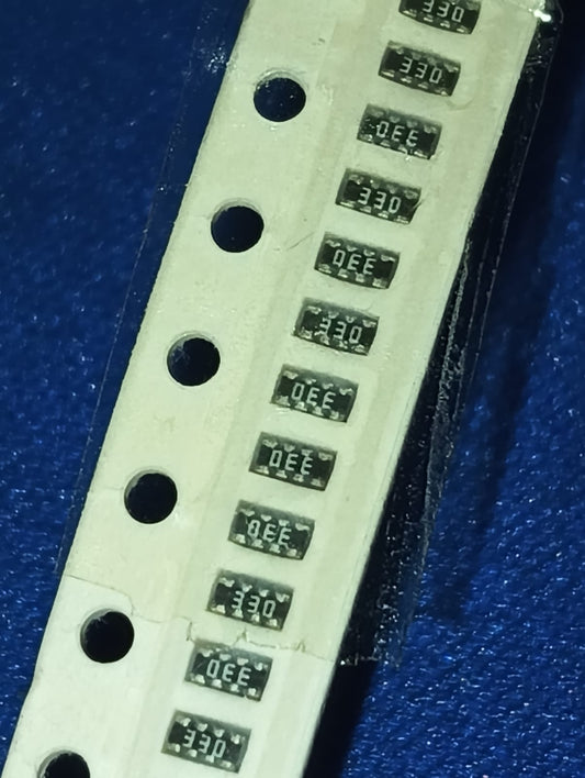 33 OHM 0402x4 YC124-JR-0733RL YAGEO 5% 33E 33R 62.5mW Resistor Networks Arrays ETA2364