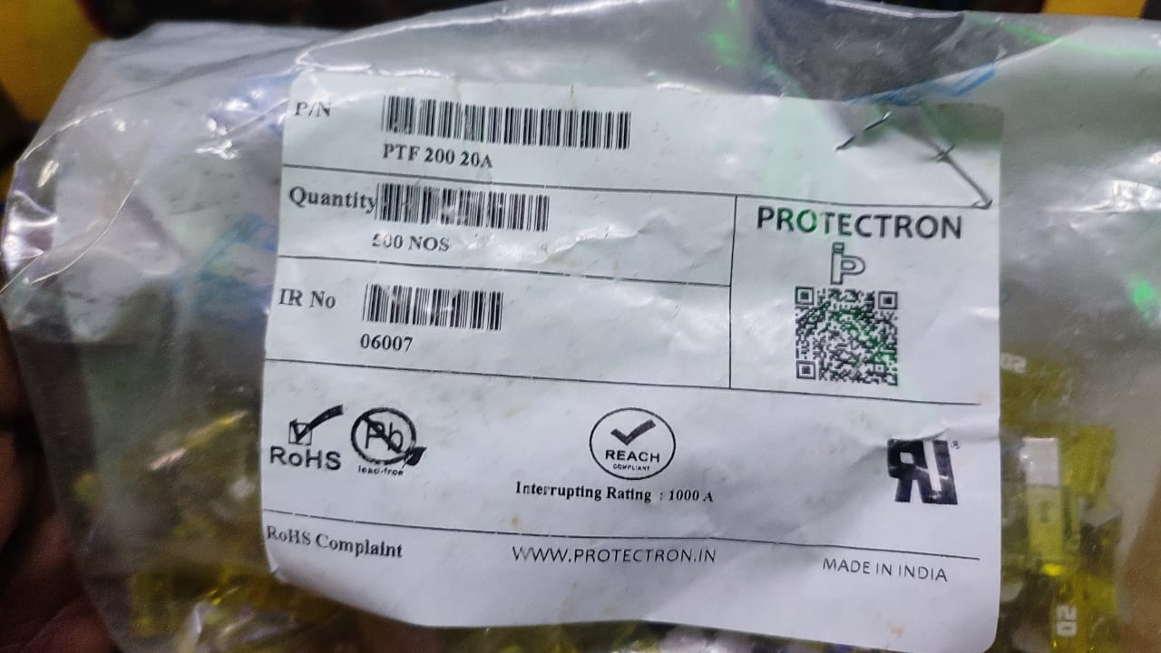 20A Blade Fuse 32V PROTECTRON ET8495