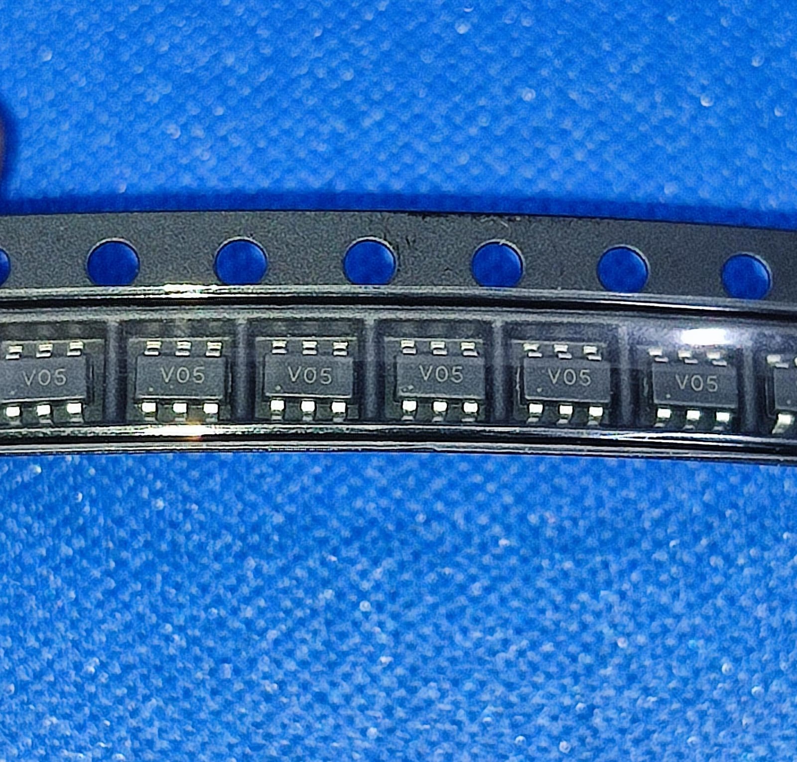 SRV05-4 SOT-23-6 MSKSEMI ESD V05 5V and Surge Protection TVS diode ARR ...