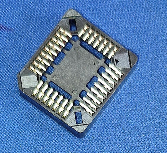 32PIN  PLCC SMD IC Sockets HOLDER DS1032-32SSKT1LA ETA2673