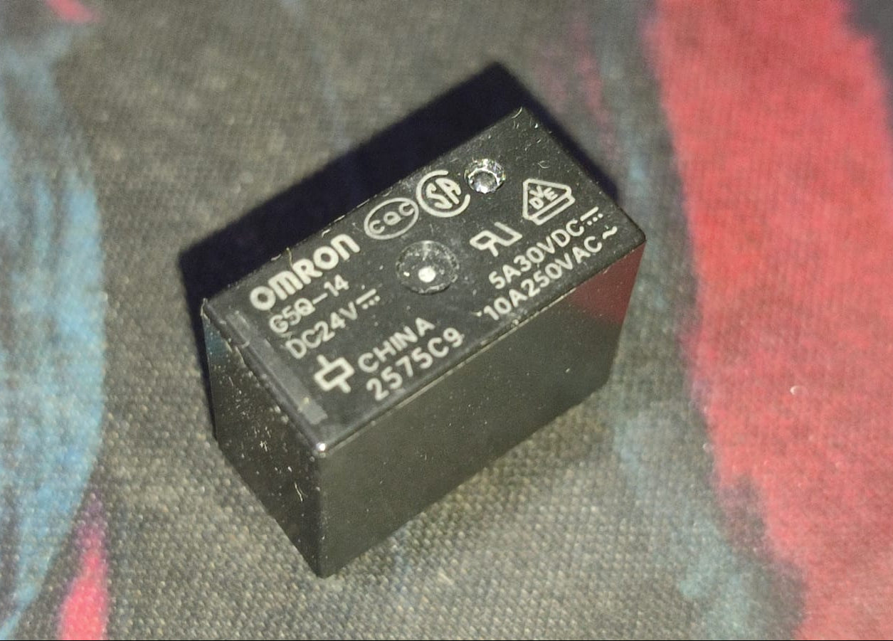 G5Q-14 DC24 24V 10A Relay OMRON SPDT 10x20mm ETE9896
