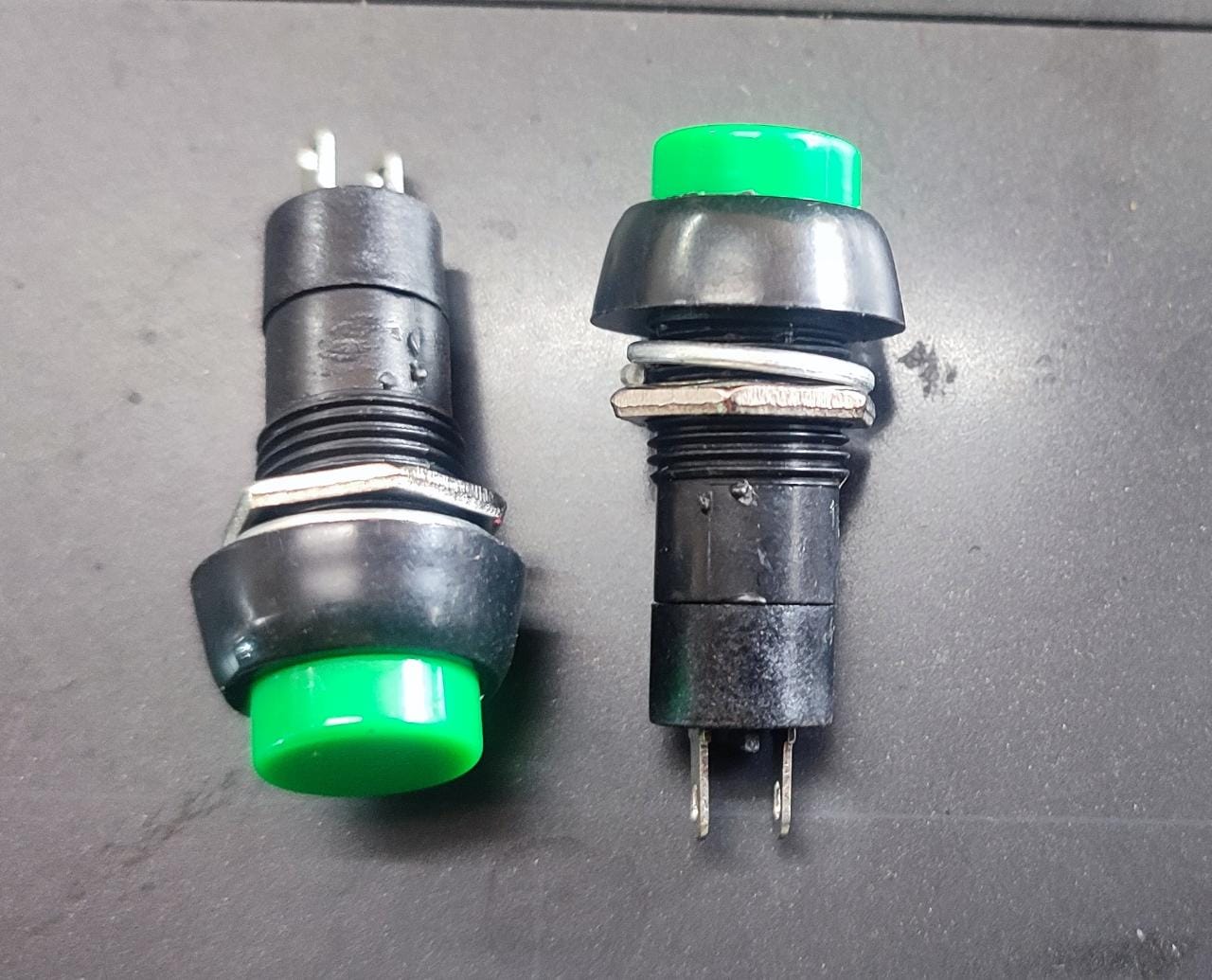 Emerging Button GREEN PBS11B Push button switch MOMENTARY ET9541 – EMERGING TECHNOLOGIES
