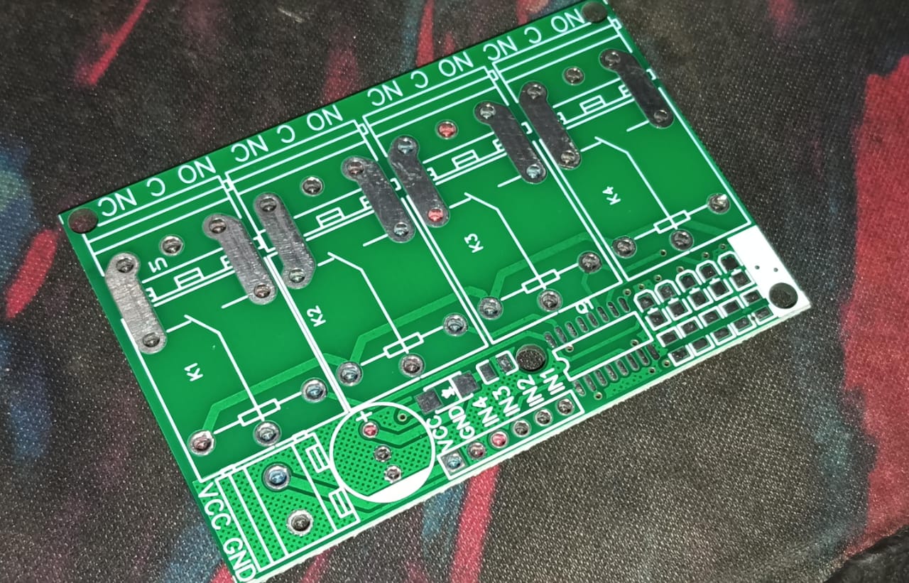 PCB FOR 4 channel 5v or 12v High trigger RELAY MODULE 4CH ET7265