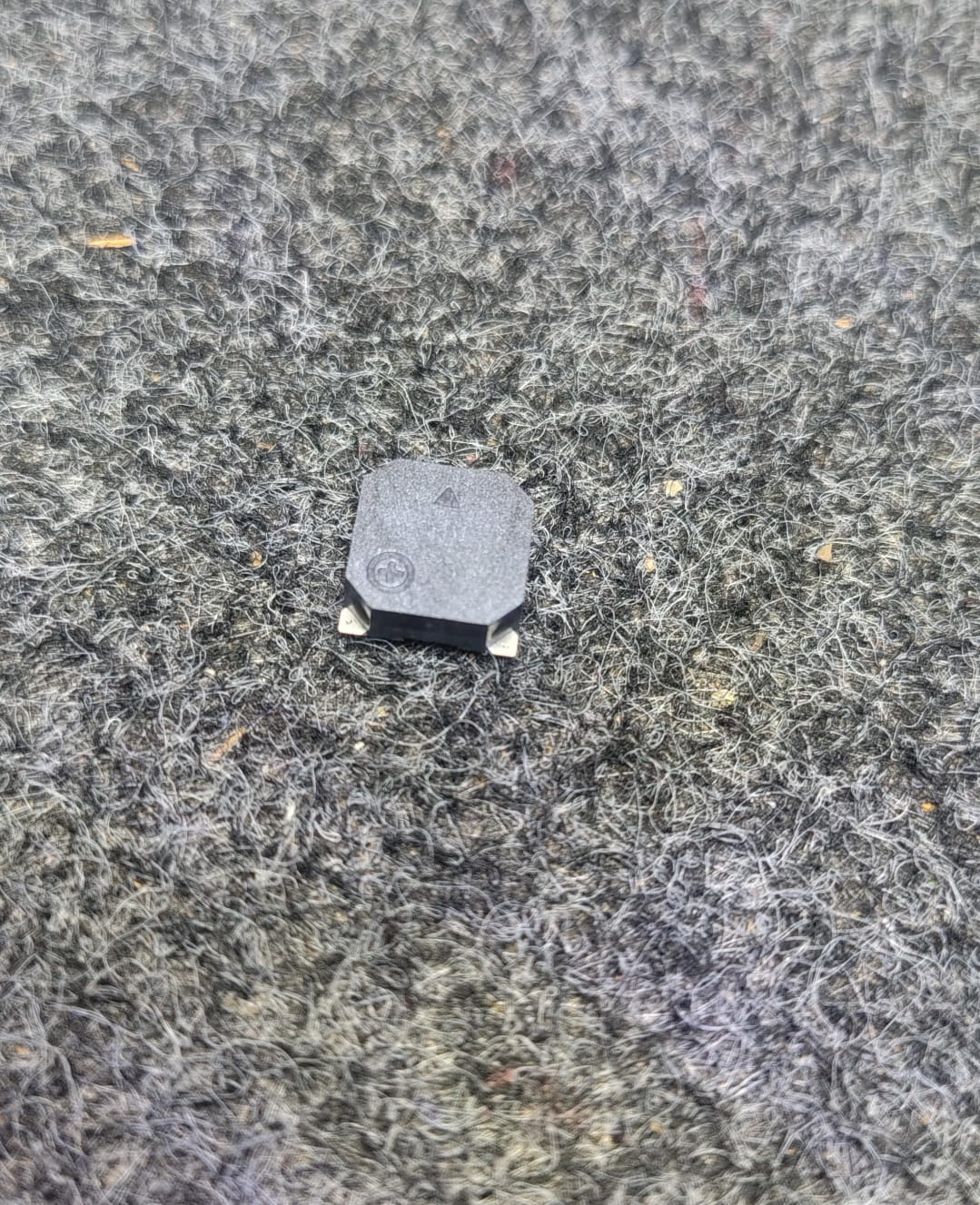 SMD8530-16Ω SMD,8.5x8.5mm XHXDZ Passive (Externally Driven) 2.7kHz Electromagnetic 3.6V SMD,8.5x8.5mm SMD  Buzzers ETH6782