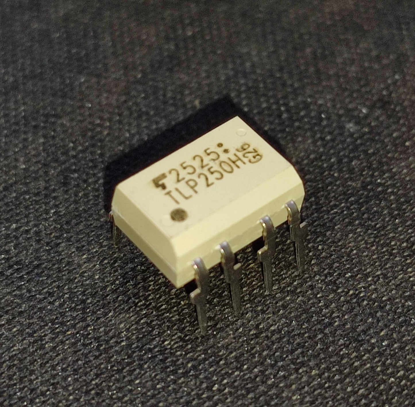 TLP250H(F) DIP8 TOSHIBA TLP 250 ETA1169