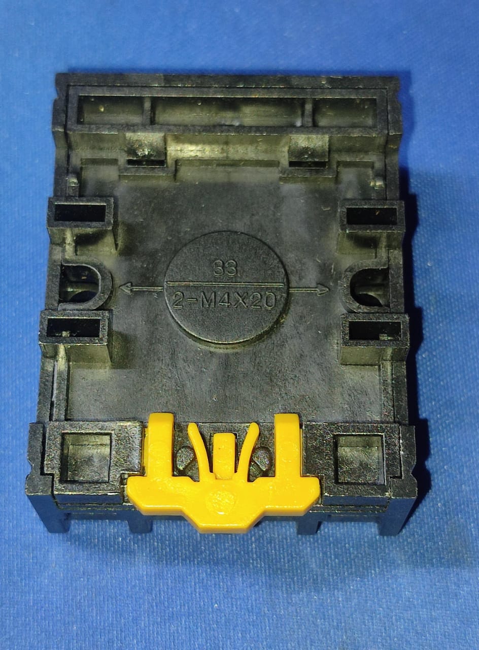 Relay Base For PLA MPC 2C series 8 pin 16A RAIL MOUNT ET11345