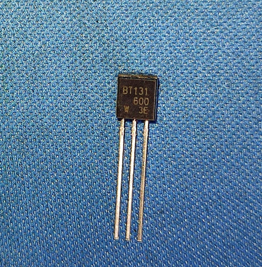 BT131-600E 600V 1 bidirectional thyristor TO-92-3 TRIAC ETA2136