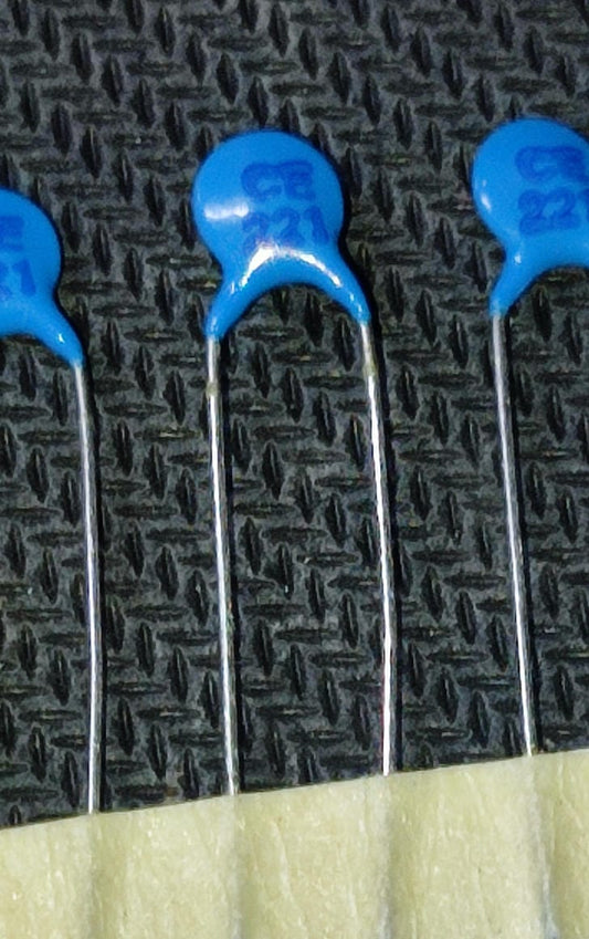 220PF 63V blue ceramic DISC CAPACITOR 221 ET9475