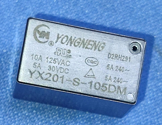 YX201-S-105DM DIP-4 YONGNENG  5V 5A Relay ETA2723