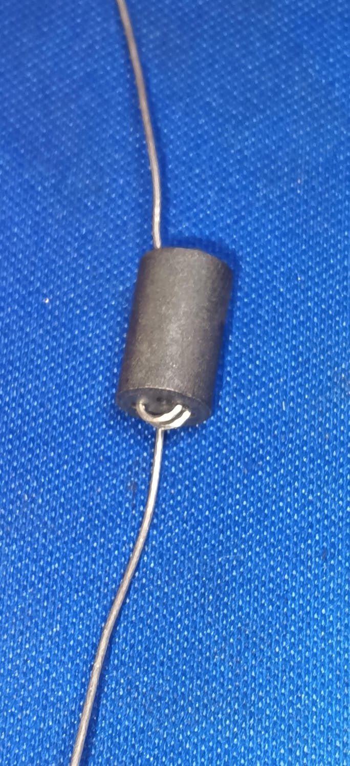 ZELKCZRH-6x10-2.5T ZE 600 OHM @100MHz 1 Line Ferrite Bead D6xL10mm ETH6741