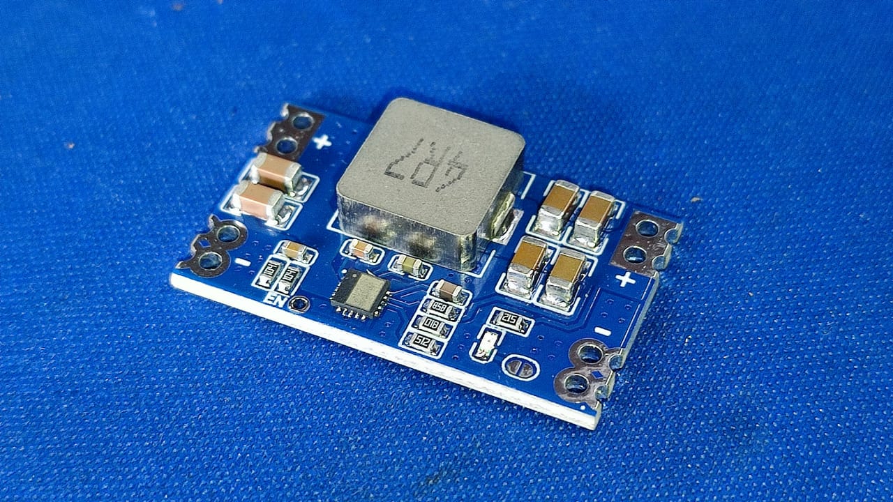 Mini560 Mini-560 DC-DC Buck Converter Step Down Power Supply Module 5V 5A ET7789