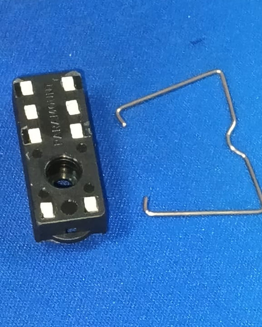 RELAY BASE 8 pin P11X+ CLIPS PARAMOUNT ET11383