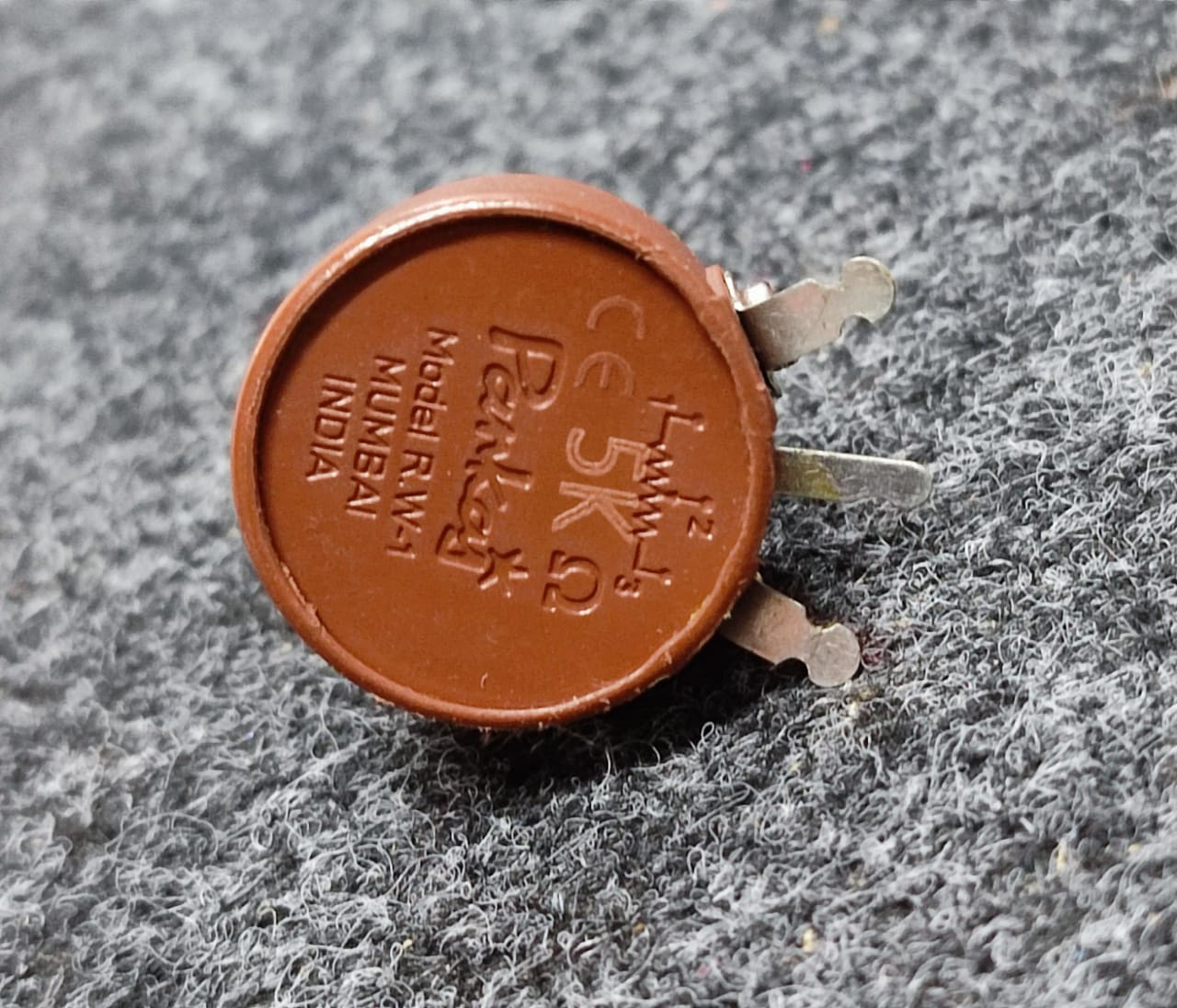 PANKAJ 5K OHM 1W Wire Wound Potentiometer R.W-1 POT SHAFT 19MM ET9393