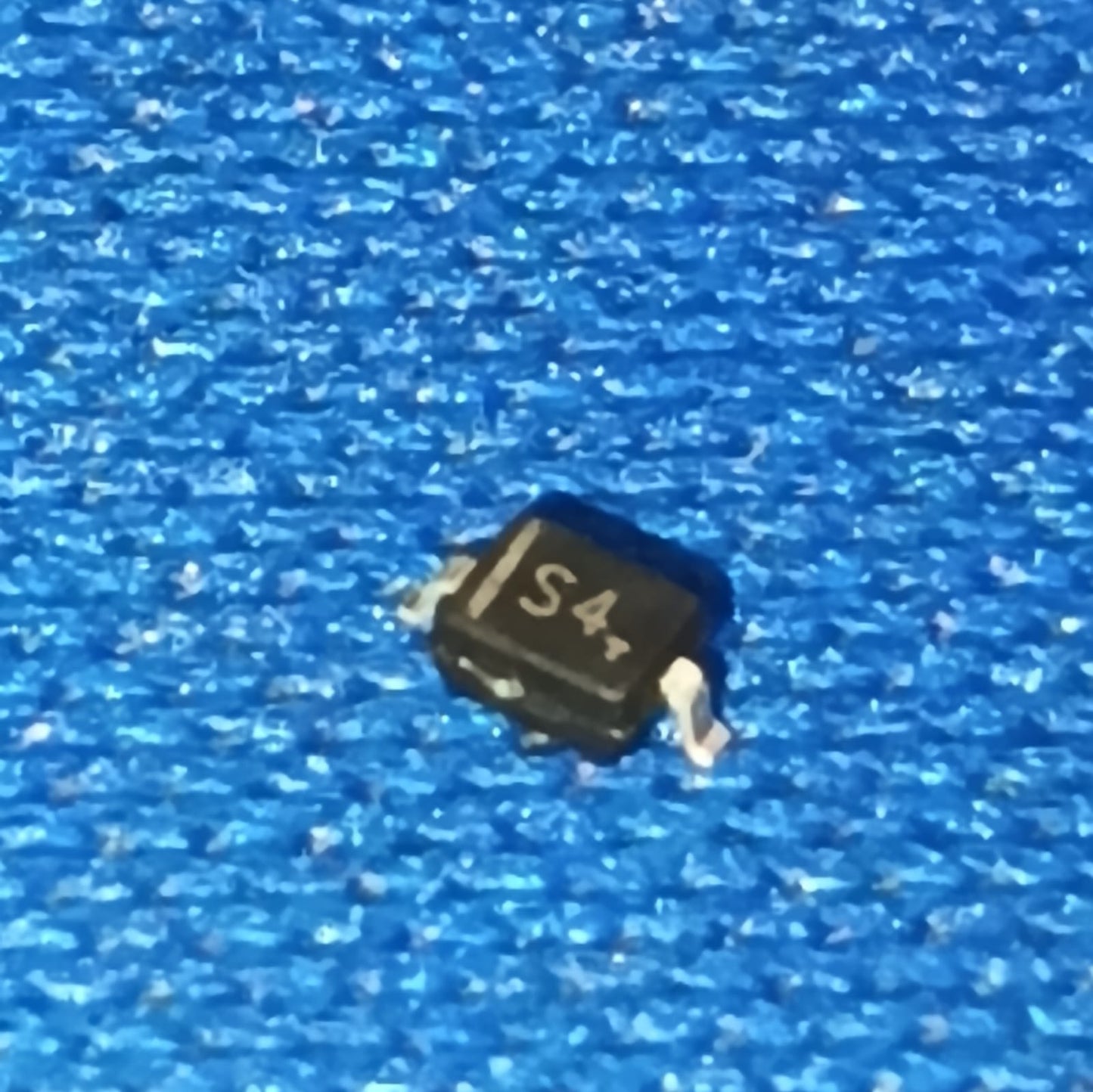 SD103AWS S4 SOD-323  40V 350mA Schottky Diode SMD ETH6813