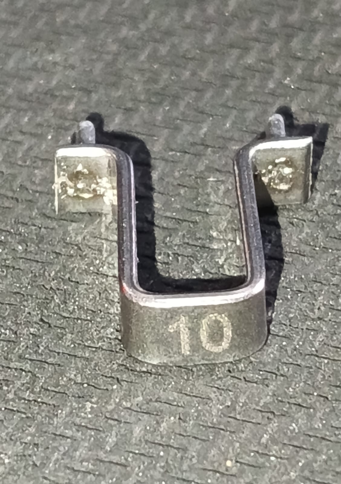 10 milli ohm 5W HoLR-5W-10mR-1%-JZ-10 Milliohm R010 Current Sense Resistor ±40ppm ±1% ETA2780