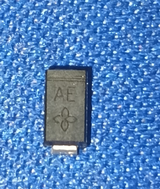 SMAJ5.0A AE Unidirectional TVS Diode SMD 5V ETA2627