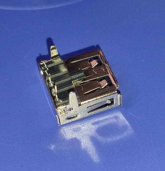 USB Type-A female 901-211A1021D10100 2.0 a type Connector ETA2581