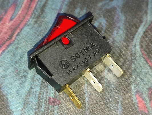 SE316 Red 16A ROCKER SWITCH  SOYNIA 2 POSITION 3 LEG 240V ET11279
