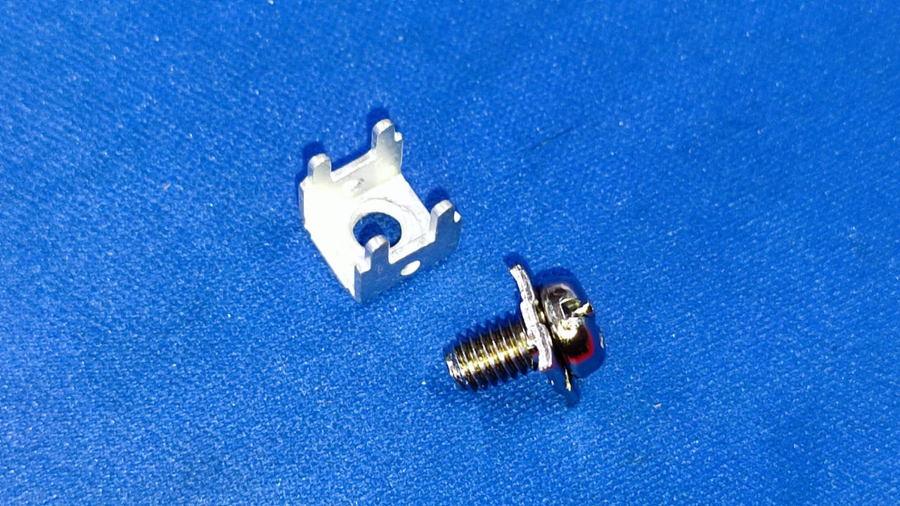 T44001 M4 40A PCB Mountable Terminal Block connector stud ET10949