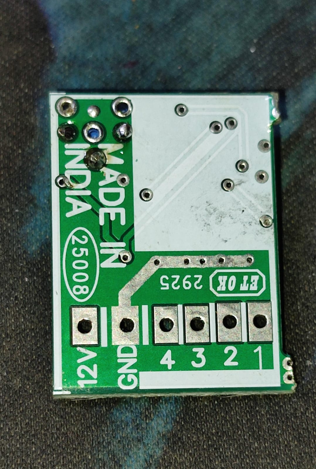 4 Channel Running DC LIGHTCHASER 5-12V 5A CD4017+ 555 WITHOUT SPEED CONTROLLER ETD11301