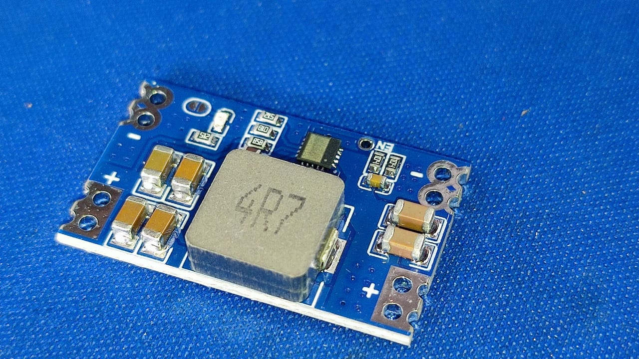 Mini560 Mini-560 DC-DC Buck Converter Step Down Power Supply Module 5V 5A ET7789