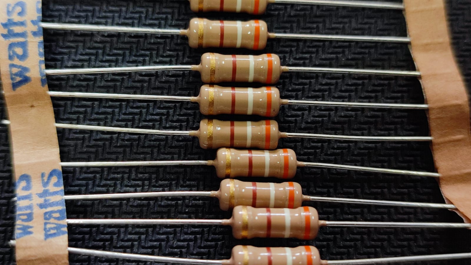 390 OHM 1W RESISTOR CFR 390R 390E WATTS 5% ET10411 – EMERGING TECHNOLOGIES