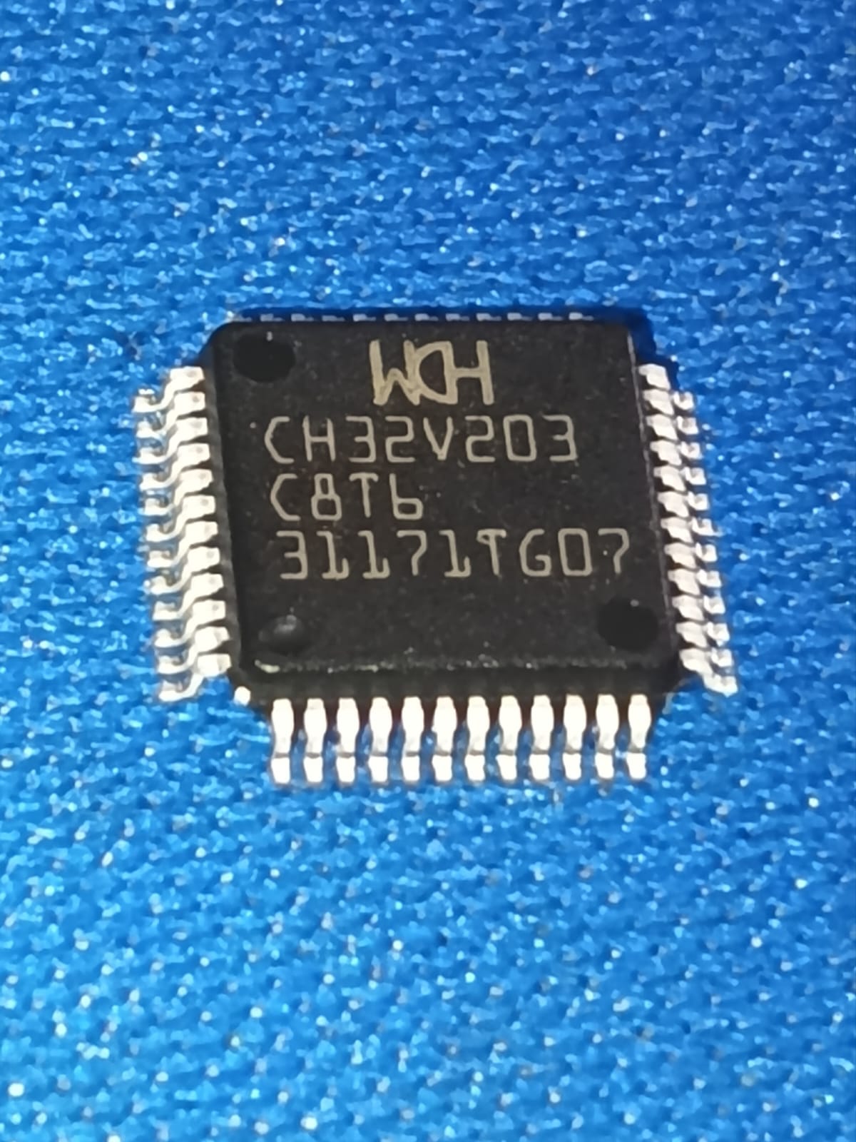 CH32V203C8T6 LQFP-48(7x7) RISC-V Microcontroller WCH ETH6828