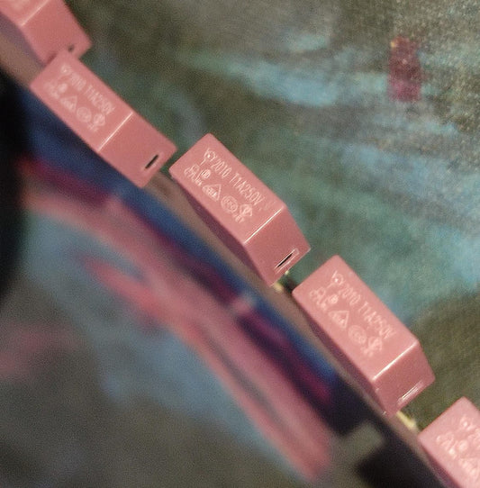 1A 250V Fuse slow blow  Walter Elec 2010T1A250V Pitch=5.08mm Square Time-LagETA2589