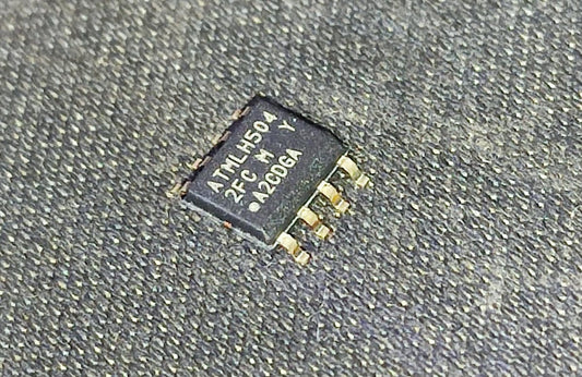 AT24C512C-SSHD-T SOIC8 EEPROM SMD MICROCHIP ATMEL 24C512 512KB ET9773