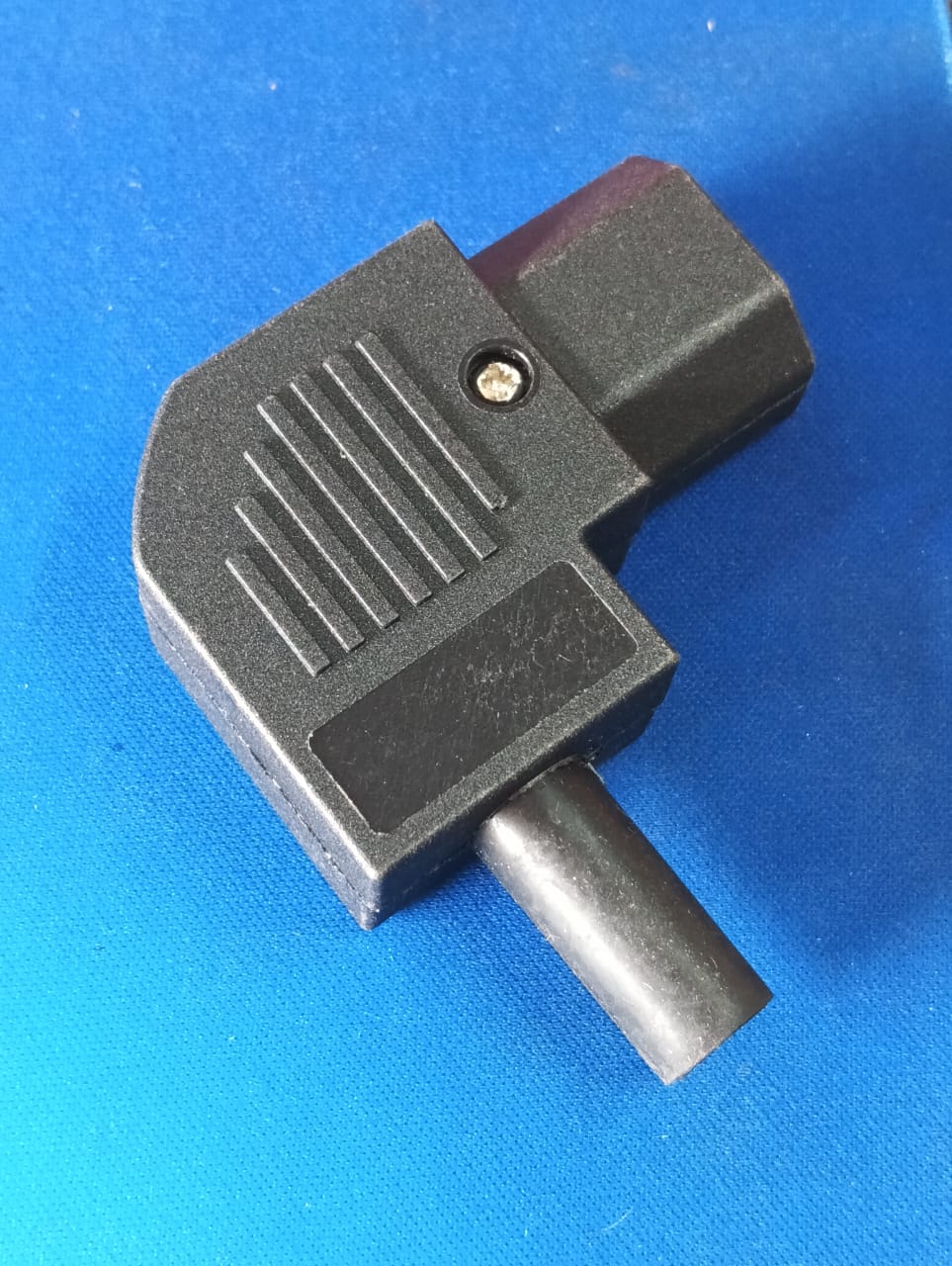 FEMALE CABEL MOUNT SOCKET L TYPE  10A 250V CONNECTOR  ET11175