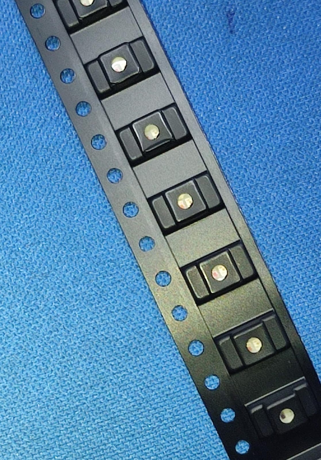 WS2812B-MINI-V3J SMD-4P,3.5x3.5mm Worldsemi  LED Addressable 2812 ETA2654