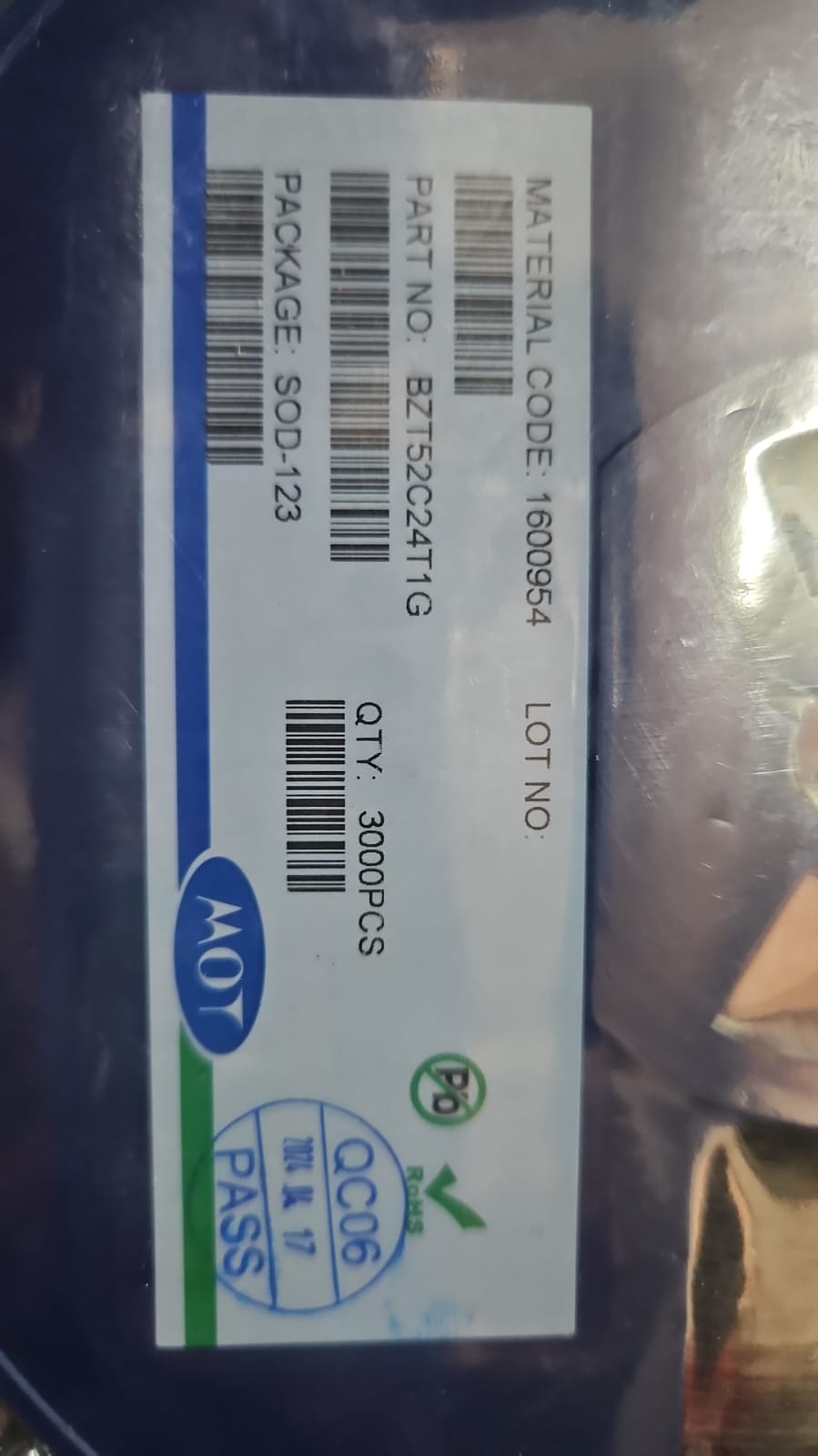 BZT52C24 WO SOD123 24V Zener Diode SMD ET7806