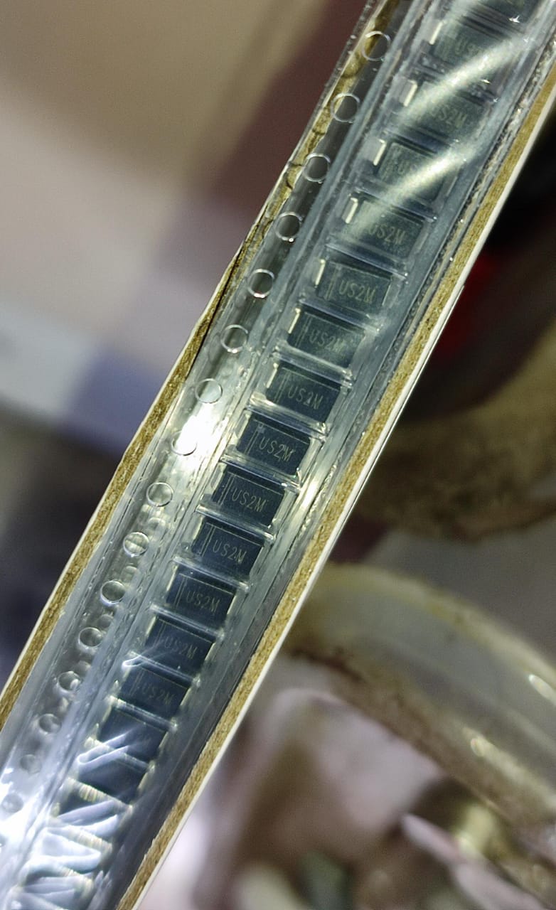 US2M SMA HXY Fast Recovery Diode 2A 1000V SMD ETA2452