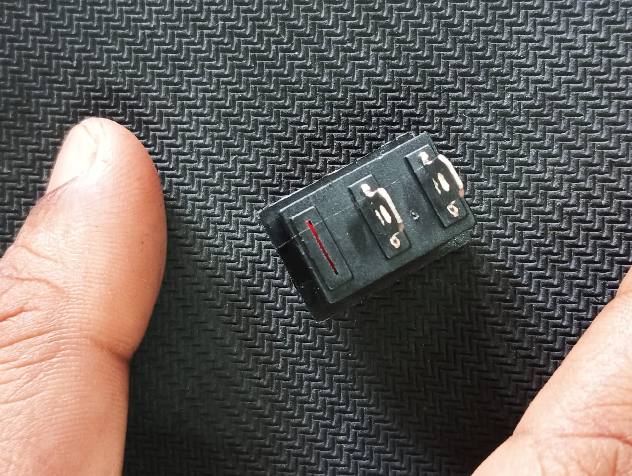 SPST Rocker Switch  6A 250V AC On/Off Electrical Switch ET8017