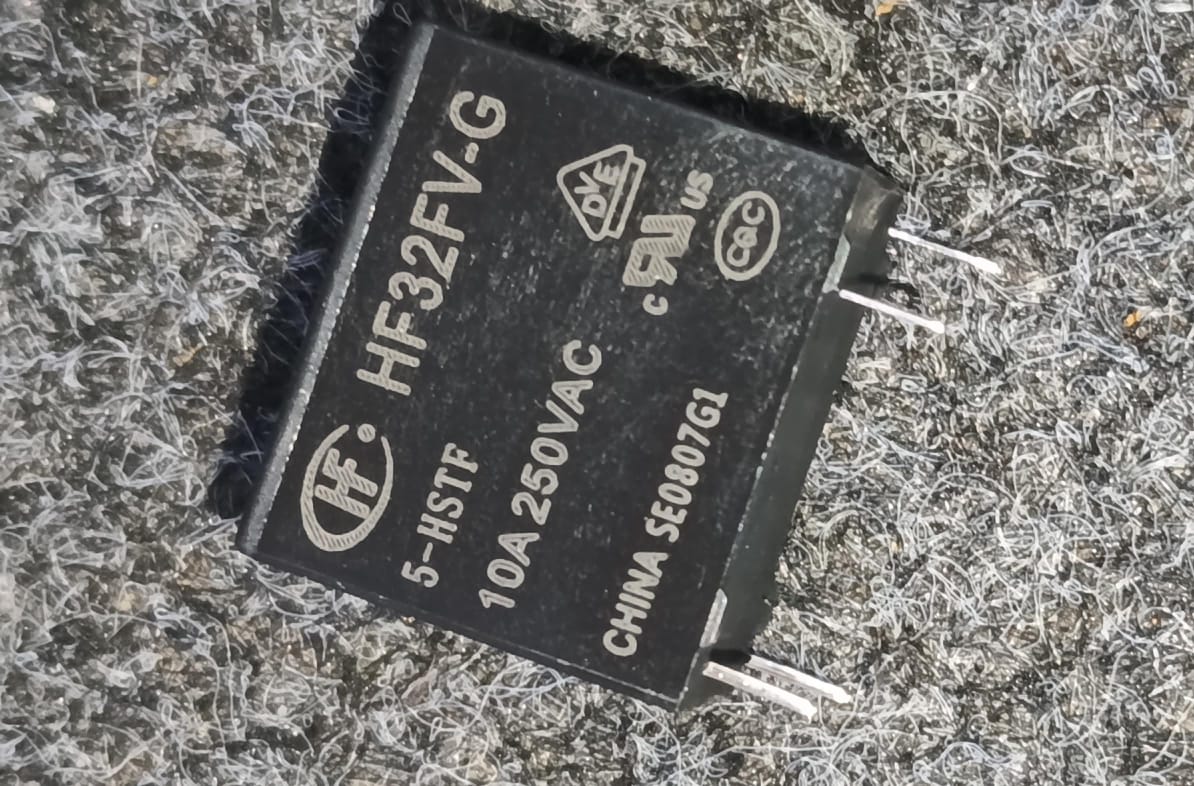 5V 10A Relay HONGFA HF32FV-G/5-HSTF  4 Pin SPST ETB8905